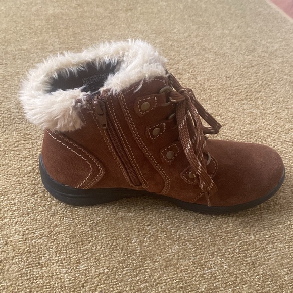 Earth Origins Women’s Crowley Boots. Size 7 - Picture 3 of 8